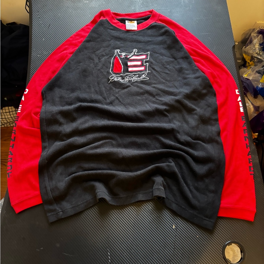 Mens L Red and Black Winners Circle Dale Earnhardt thermal long sleeve